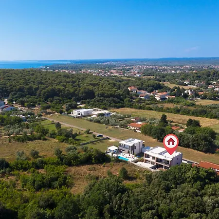 Lumea - 4 Bedroom With Pool Vila Pula