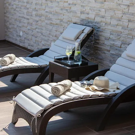 Lumea Villa *