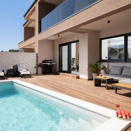Lumea Villa